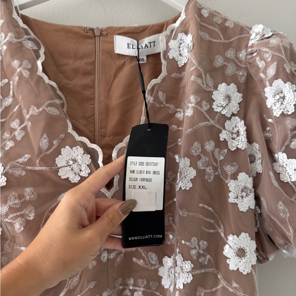 ELLIATT NWT Elodie Mini Puff Sleeve Dress XXL - Picture 7 of 8